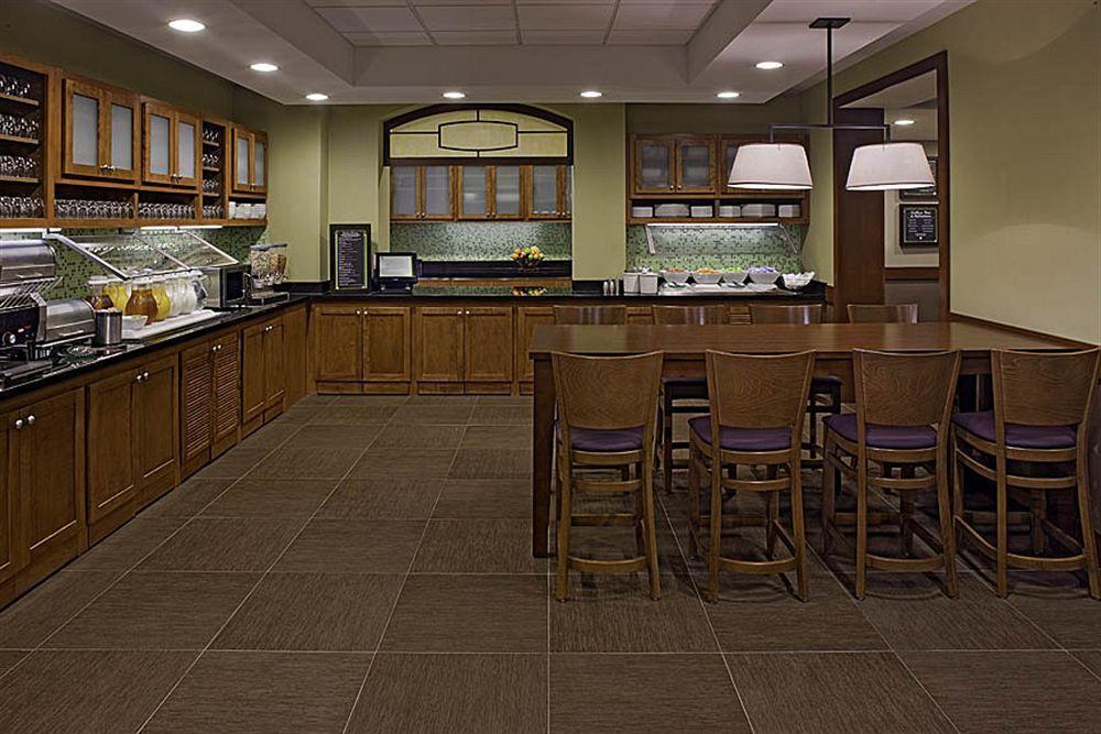 Hyatt Place Detroit/Auburn Hills Restaurant foto